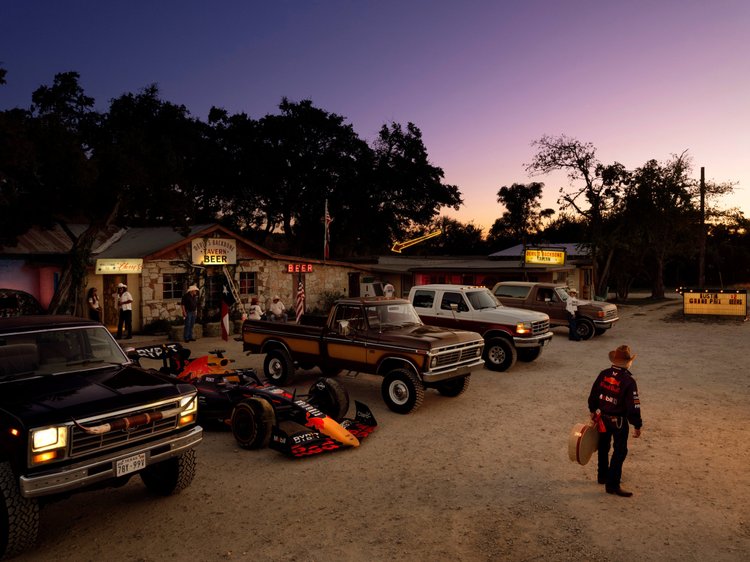 Devil's Backbone Tavern