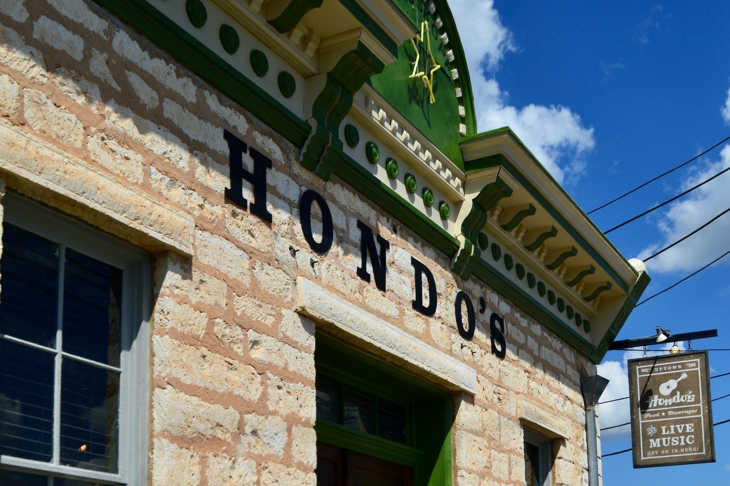 Hondo's on Main
